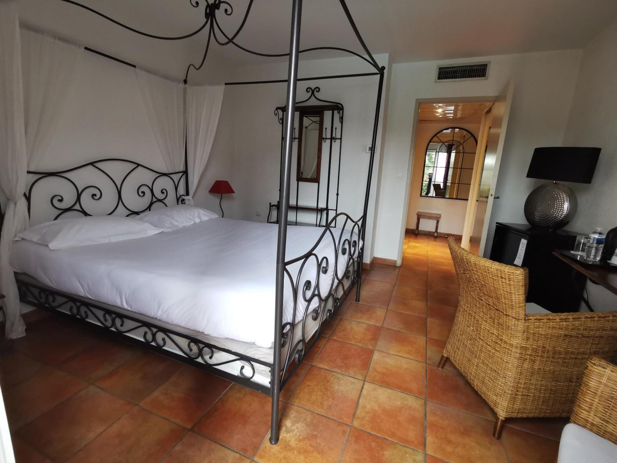 Best Western L'Orangerie Nîmes Zewnętrze zdjęcie