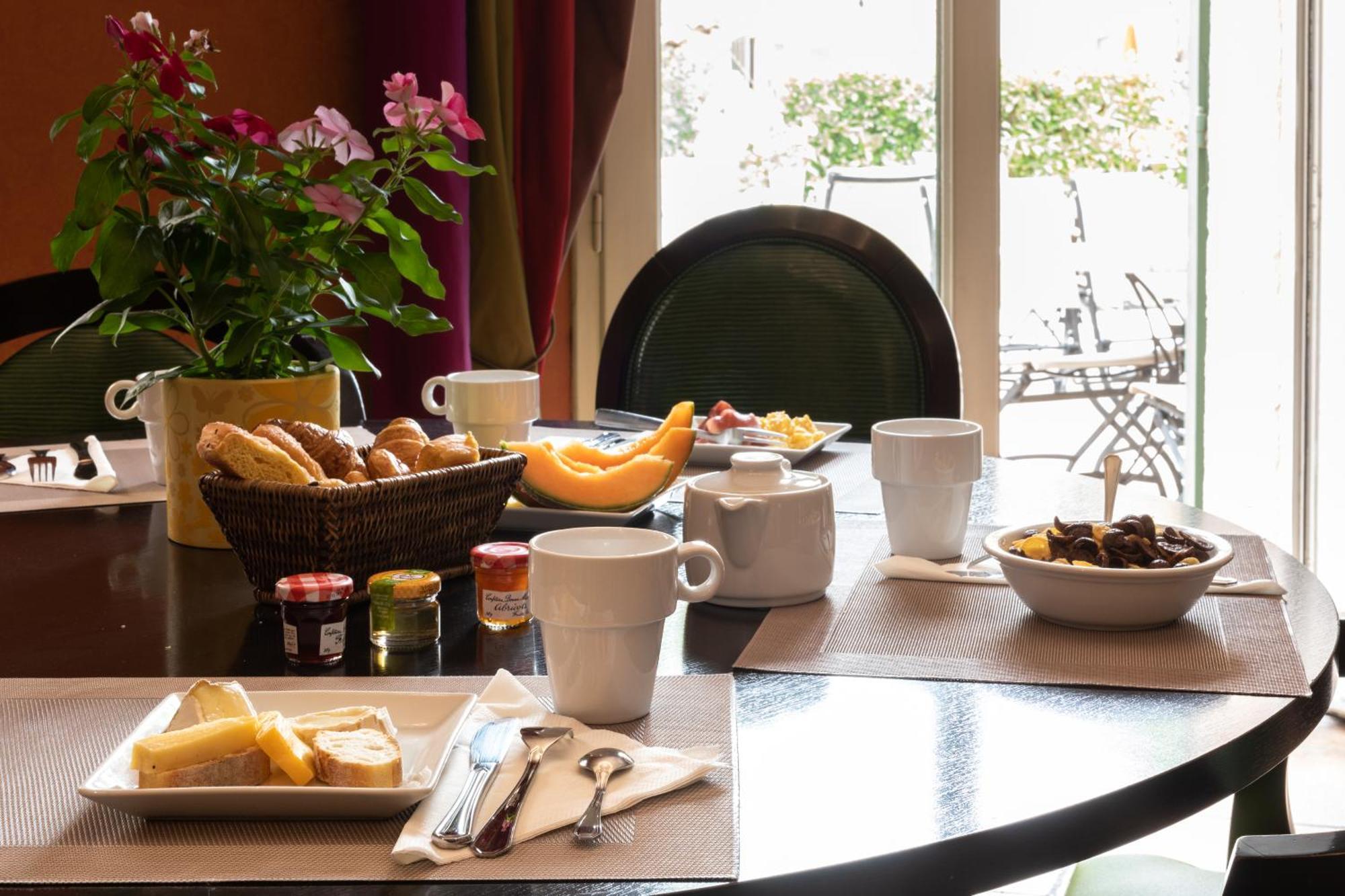 Best Western L'Orangerie Nîmes Zewnętrze zdjęcie